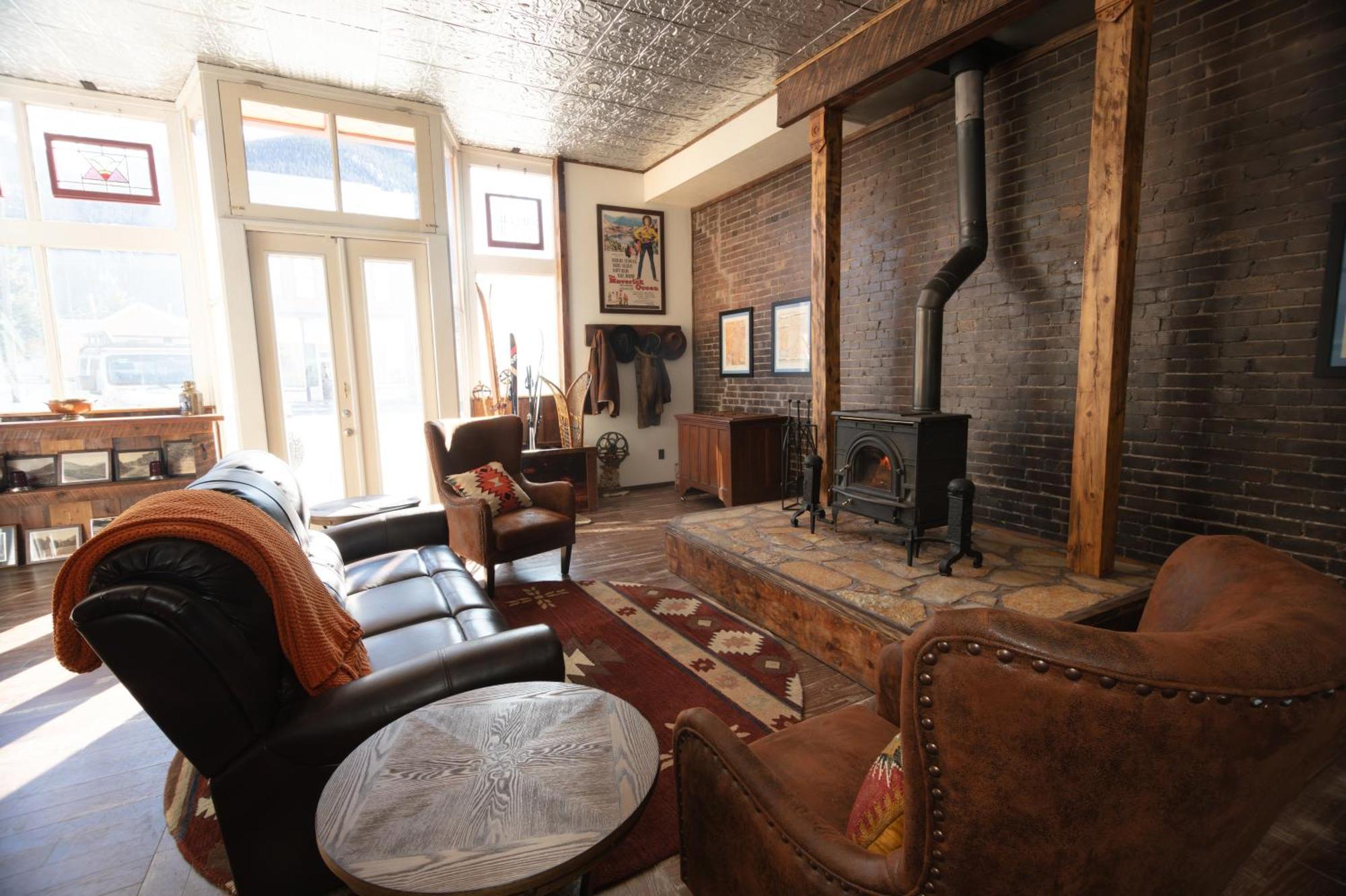 The Frenchman Suites Silverton Bagian luar foto