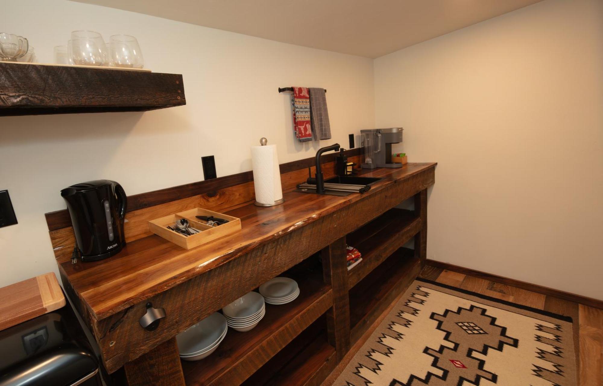 The Frenchman Suites Silverton Bagian luar foto