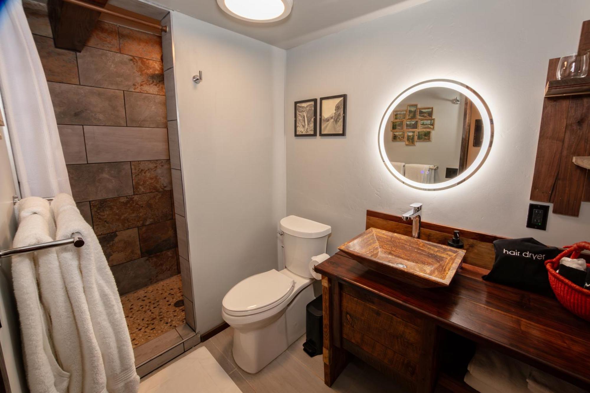 The Frenchman Suites Silverton Bagian luar foto